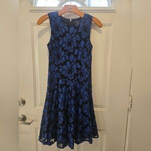 Elegant Blue Floral Lace Dress